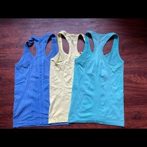 Lululemon swiftly bundle. Used condition